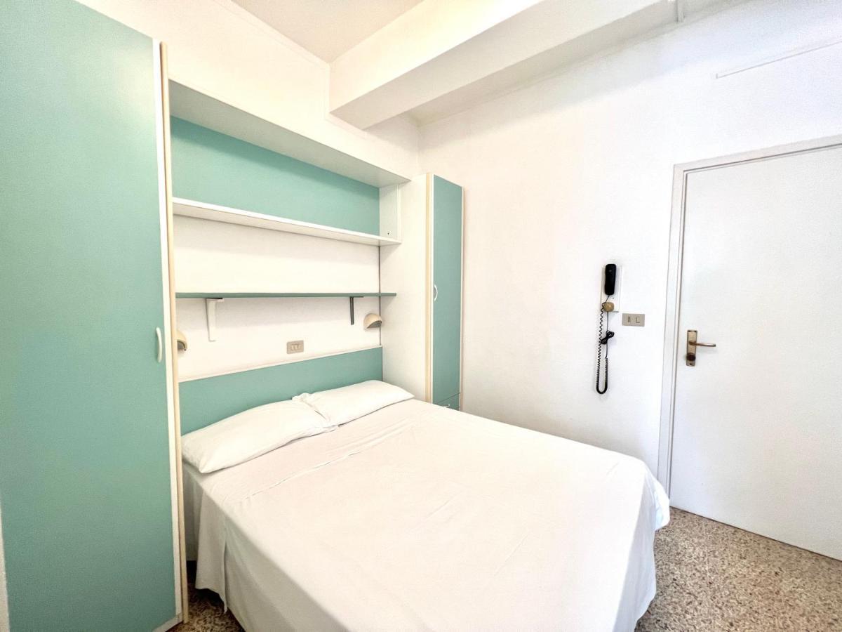 Hotel Alta Marea Milano Marittima Exterior foto